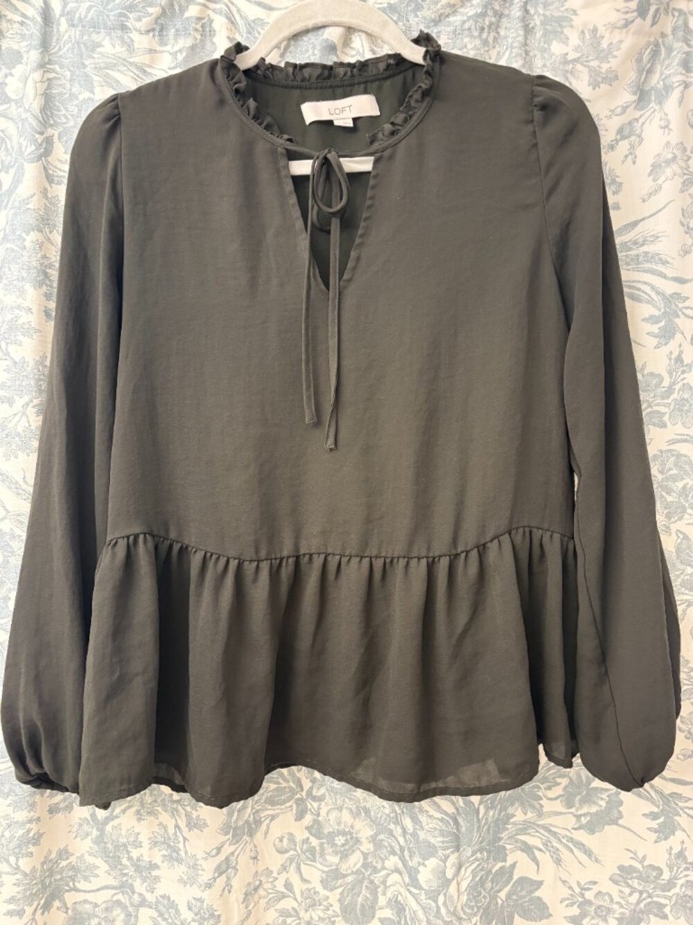Loft Olive Green Ruffle Tie-Neck Peplum Blouse - XS